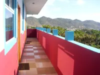Hostal Alcazaba Hotel di Puerto Lopez