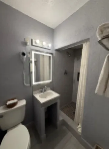 Executive Inn & Kitchenette Suites-Eagle Pass