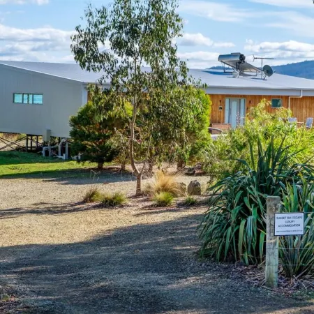 Bruny Island Escapes and Hotel Bruny