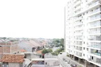 Cozy & Trendy Studio at Gateway Pasteur Apartment by Travelio - balcony