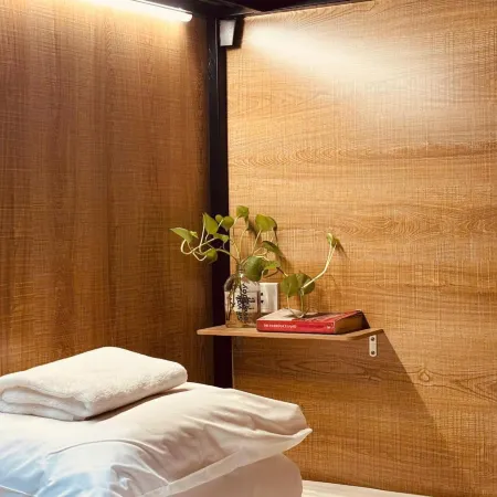 Hanoi Silver Hostel - Double Bed - Chill n Comfy