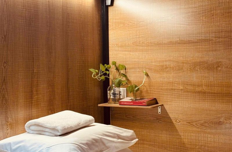 Hanoi Silver Hostel - Double Bed - Chill n Comfy