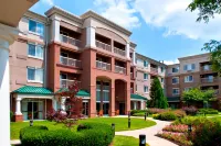 Courtyard Basking Ridge Hotels in Peapack and Gladstone