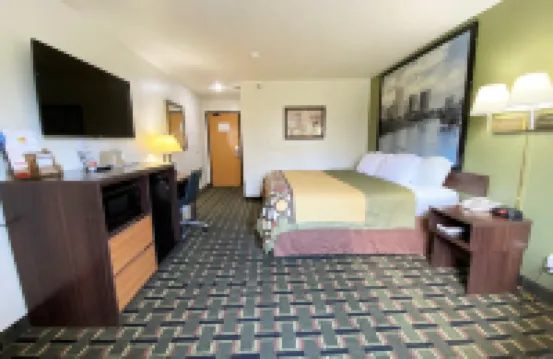 Super 8 by Wyndham Newport News/Jefferson Ave.