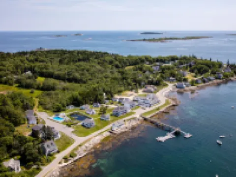 Bluebird Ocean Point Inn