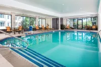 Rochester Airport Marriott Hotels in Greece