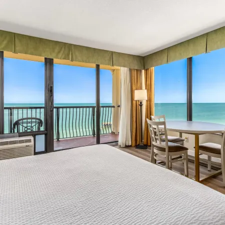 Holiday Inn & Suites CLEARWATER BEACH by IHG