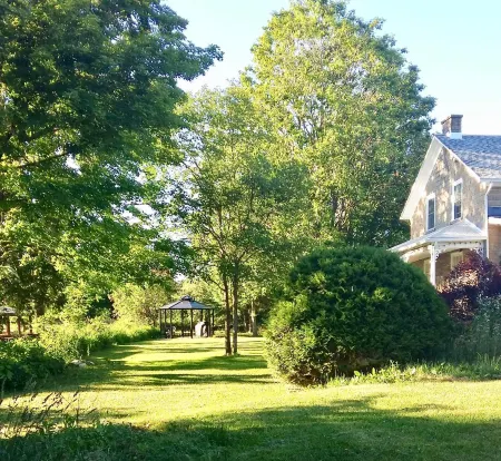 Harlem Stonegate B&B