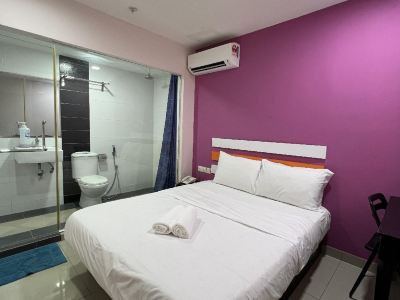 RED ORANGE HOTEL