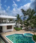 Barracuda Inn Resort - Beach