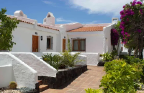 Ona Beverly Hills Suites Hoteles cerca de Los Cristianos Market