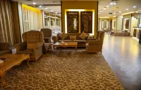 Muscat Plaza Hotel - parking