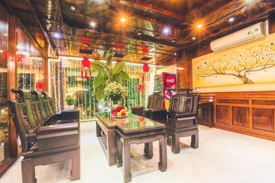 Restaurant San San Hotel Photo