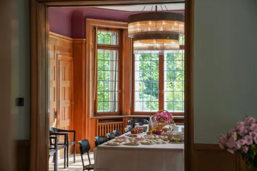Signau House & Garden - Pensions