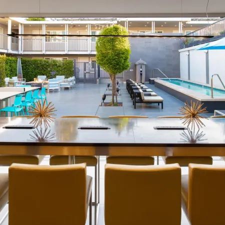 Hotel Lucent