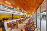Club Mahindra Puducherry - breakfast