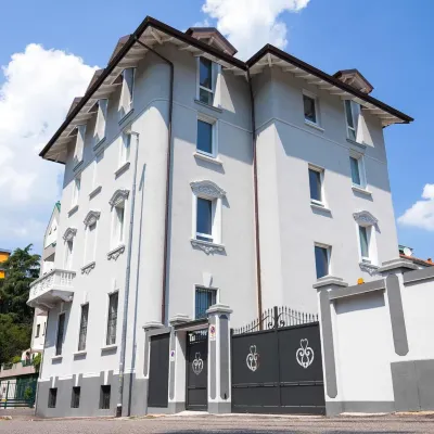Villa Tosati Hotels near Villa Reale di Monza