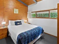 Clarendon Chalets Hotels in Ob Flat