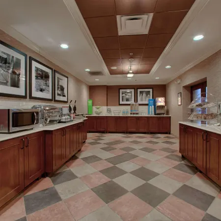 Hampton Inn Atlanta-Canton