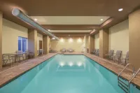 La Quinta Inn & Suites by Wyndham Guthrie Hotels in Guthrie