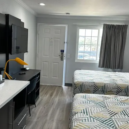 Studio 6 Suites San Ysidro, CA – San Diego South Bay