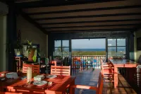 Hill Village Phu Yen Hotel a Đông Hòa District