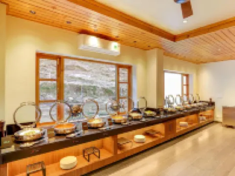 Club Mahindra Janjehli Hotels in Mandi District