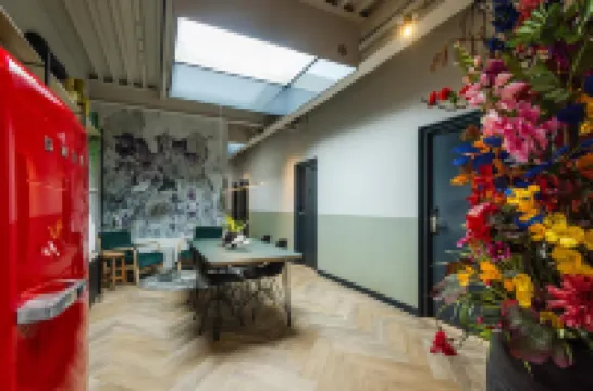 บัดเฮาส์โฮเทล