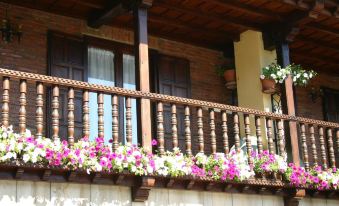 Hosteria Peña Sagra - Housity