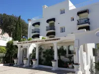 Hotel la Calanque Hotels in Cavalaire-sur-Mer