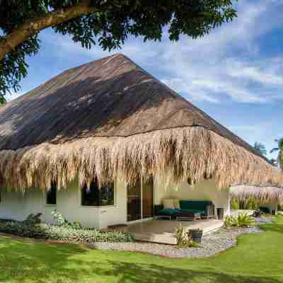 Atmosphere Resorts & Spa Hotel Exterior