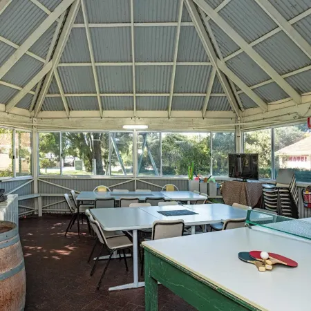 Emu Point Motel