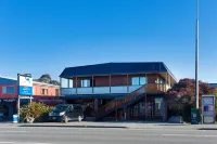 Dusky Lodge - Hostels