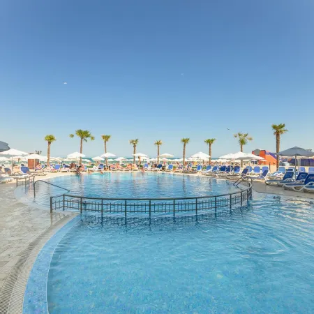 Blue Pearl Hotel