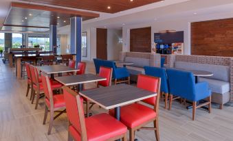 Holiday Inn Express Spring Hill