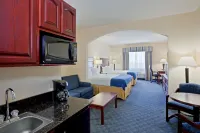 Holiday Inn Express & Suites Pampa