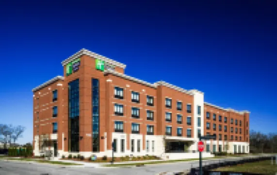 Holiday Inn Express & Suites FRANKLIN - BERRY FARMS by IHG