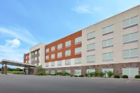Holiday Inn Express & Suites Parkersburg East Hotels near Blennerhassett Island Historical State Park