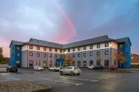 Holiday Inn Express Antrim - M2, Jct.1 Hotels in Crumlin