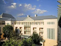 Aparthotel Adagio Val d'Europe près de Disneyland Paris Hotels in Serris