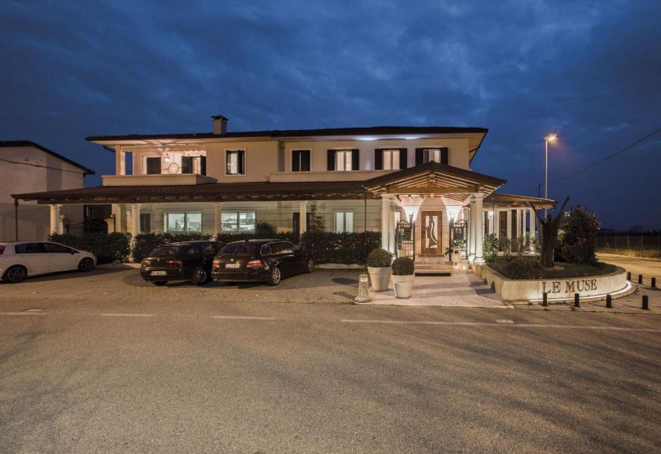 hotel overview picture