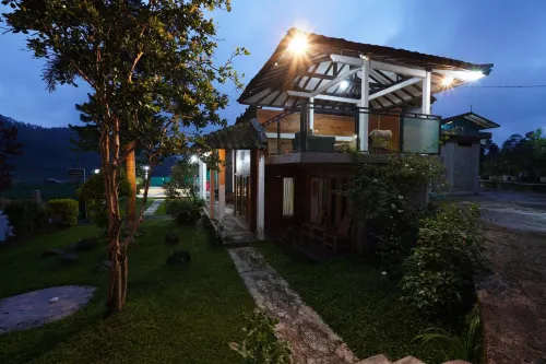 Villa Kayu Ciwidey - 3-Star