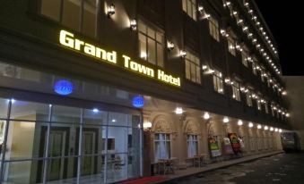 Grand Town Hotel Maros