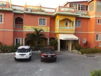 Tropical Court Hotel - 3-Star