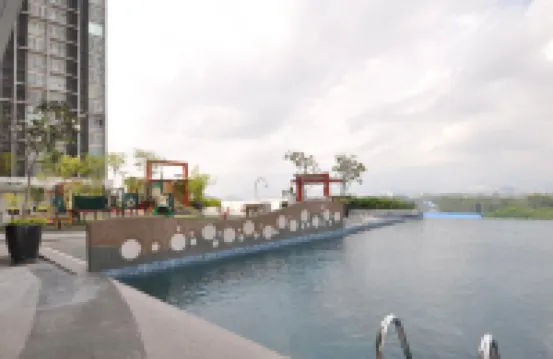 德中心-由亞當民宿管理，布城加影邦宜