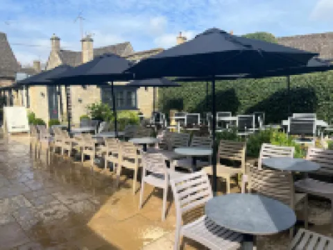 Priory Tearooms Burford with Rooms Hotels in Burford
