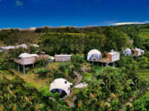 泡泡圓頂村酒店