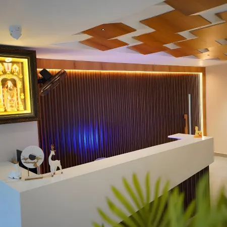 S V Royal Luxury Rooms