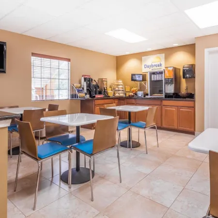 Days Inn by Wyndham Trenton