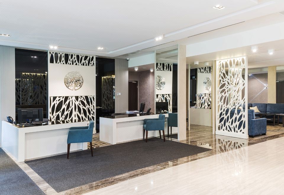 Ramada Hotel & Suites by Wyndham Novosibirsk ZhukovkaOver view